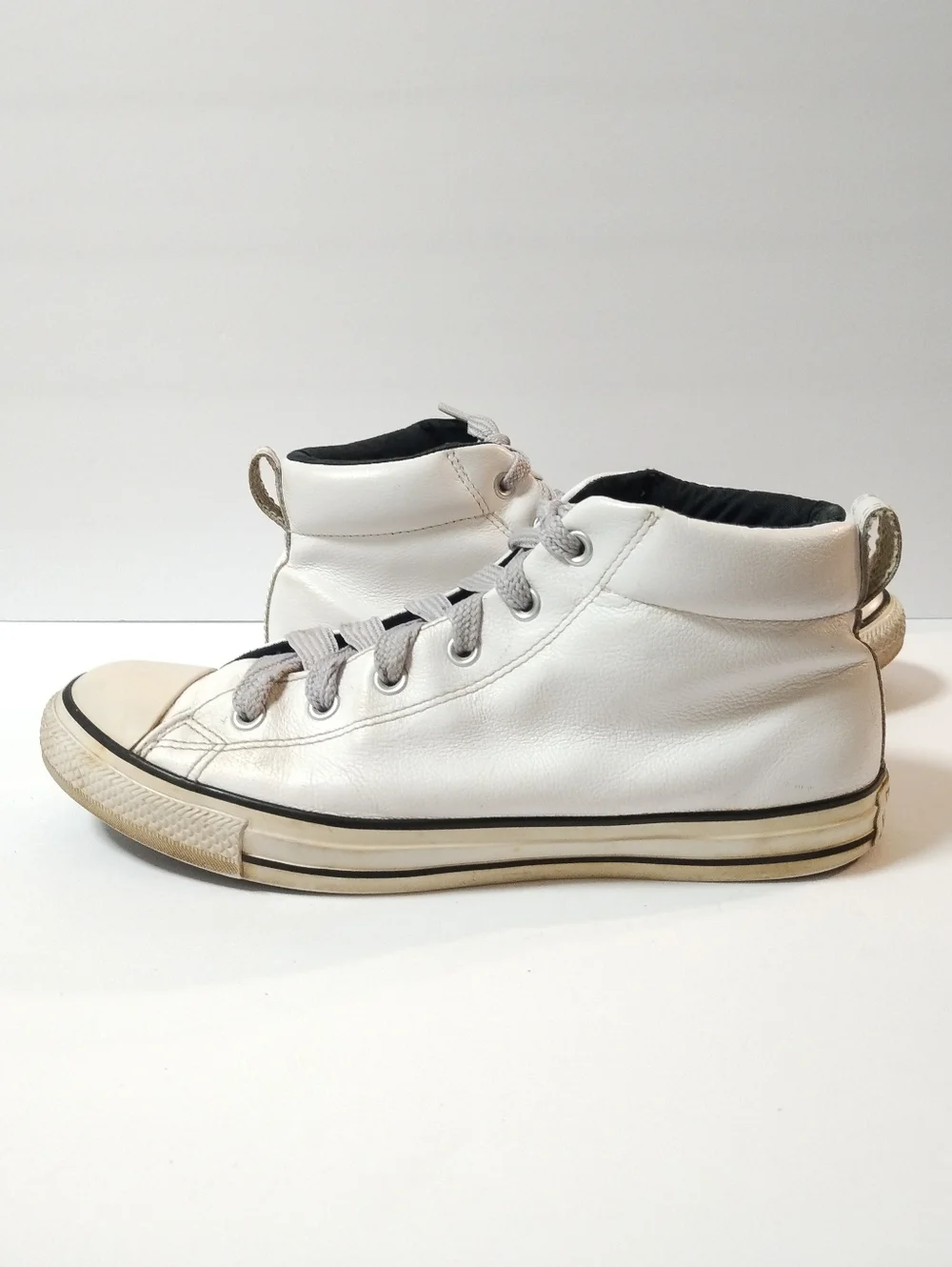 Converse Chuck Taylor All Star White Leather Street Mid Men's Size 10 143726C